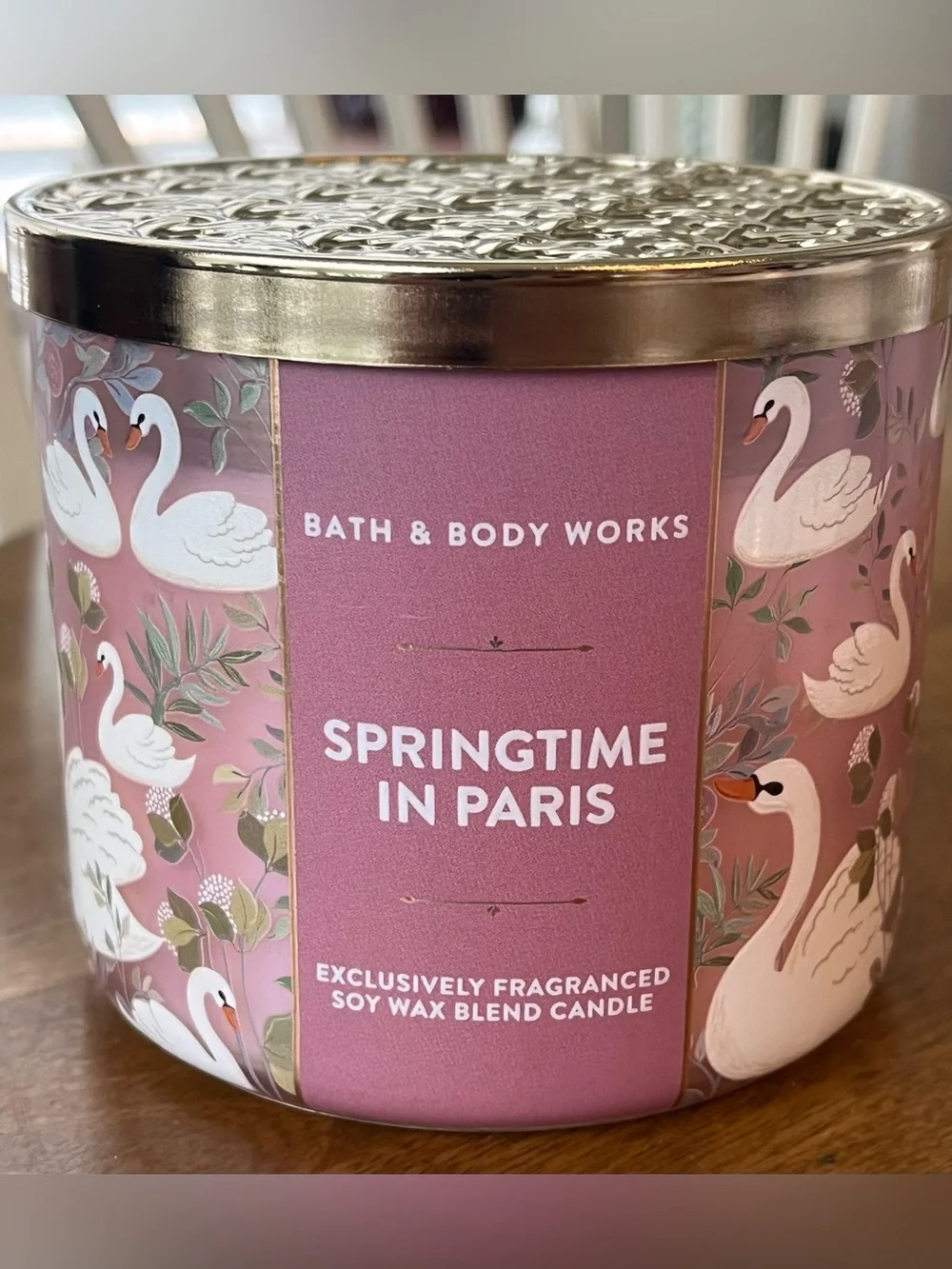 Bath & Body Works Springtime in Paris Candle Gold Lid Beautiful Scent 3 wick NEW